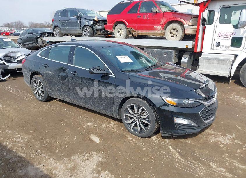 2022 Chevrolet Malibu FWD RS (VIN 1G1ZG5ST8NF192658) main photo