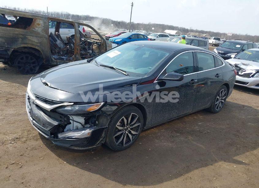 Photo 2 of 2022 Chevrolet Malibu FWD RS (VIN 1G1ZG5ST8NF192658)