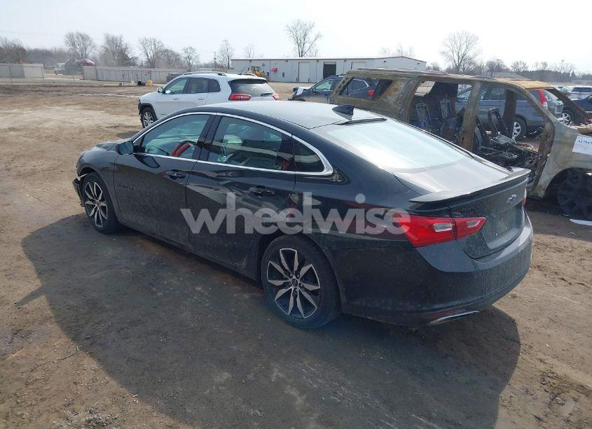 Photo 3 of 2022 Chevrolet Malibu FWD RS (VIN 1G1ZG5ST8NF192658)