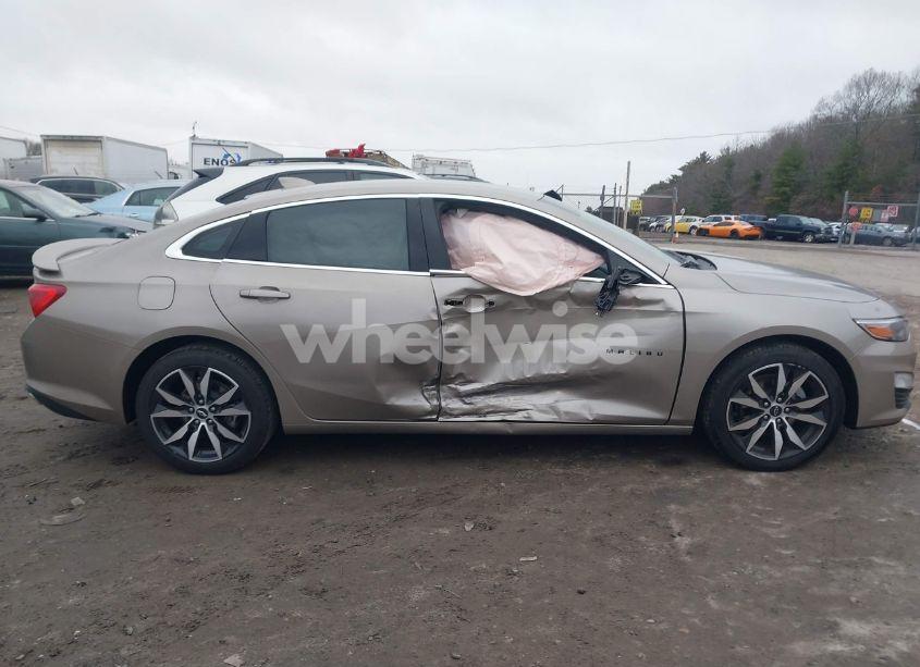 Photo 13 of 2022 Chevrolet Malibu FWD RS (VIN 1G1ZG5ST8NF212388)