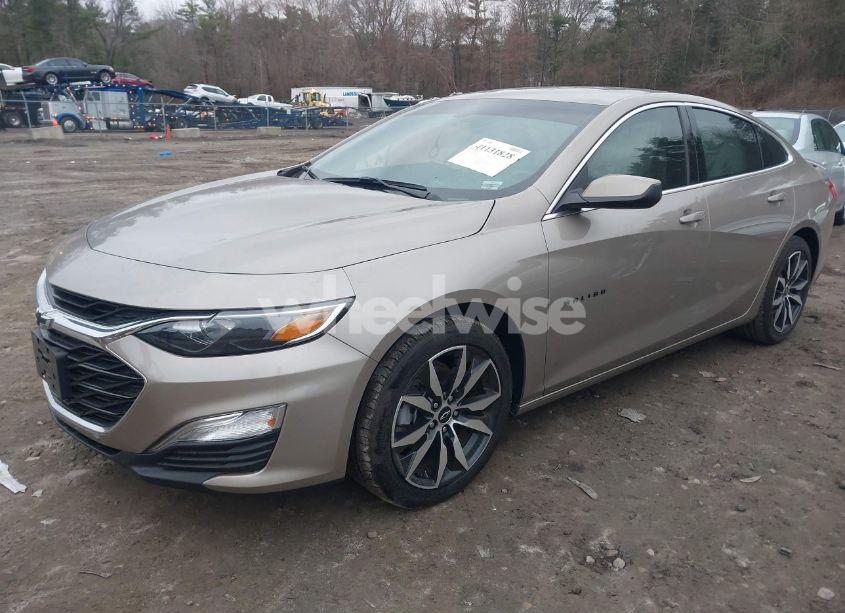 Photo 2 of 2022 Chevrolet Malibu FWD RS (VIN 1G1ZG5ST8NF212388)