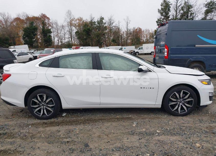 Photo 13 of 2022 Chevrolet Malibu FWD RS (VIN 1G1ZG5ST8NF212813)