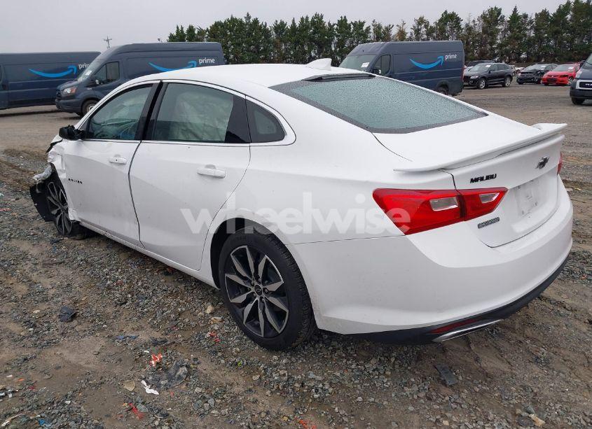 Photo 3 of 2022 Chevrolet Malibu FWD RS (VIN 1G1ZG5ST8NF212813)