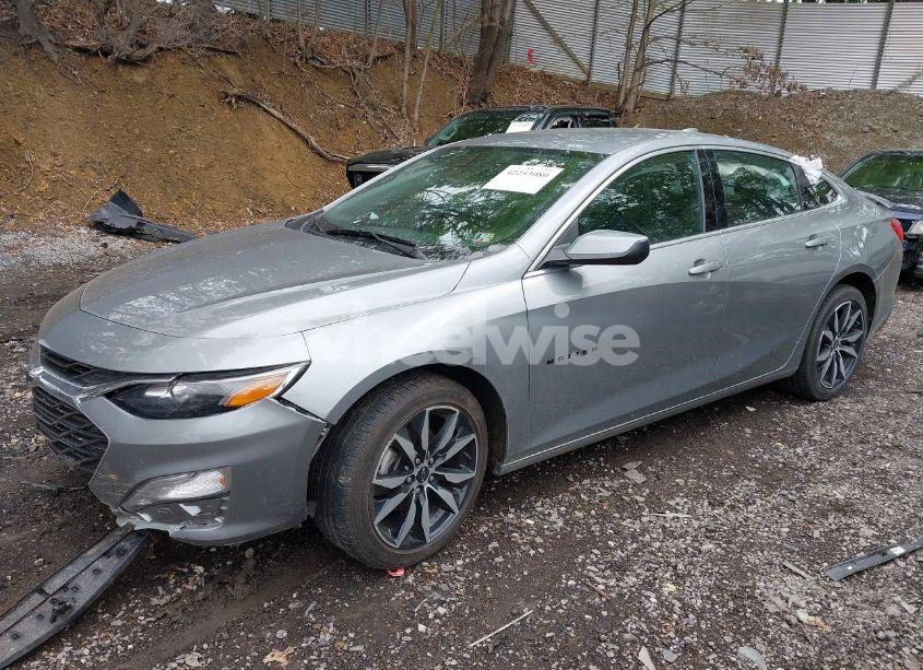 Photo 2 of 2023 Chevrolet Malibu FWD RS (VIN 1G1ZG5ST8PF245846)