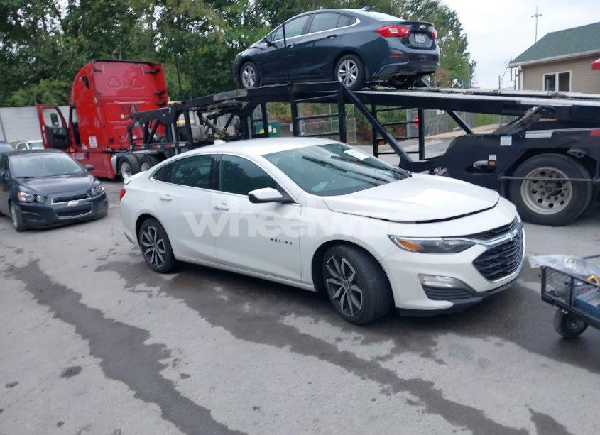 2024 Chevrolet Malibu RS (VIN 1G1ZG5ST8RF107601) main photo