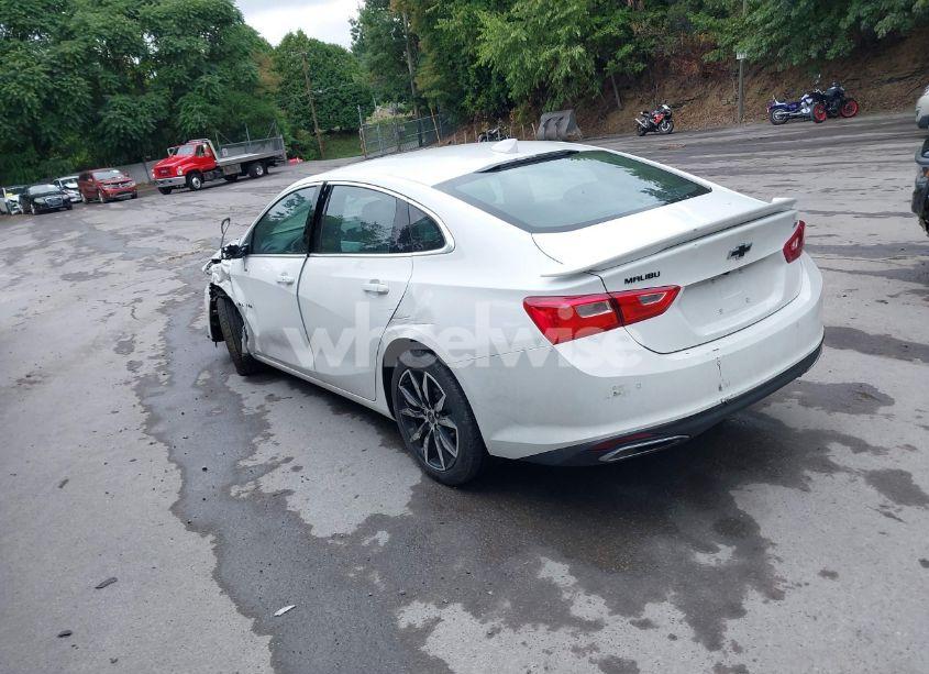 Photo 3 of 2024 Chevrolet Malibu RS (VIN 1G1ZG5ST8RF107601)