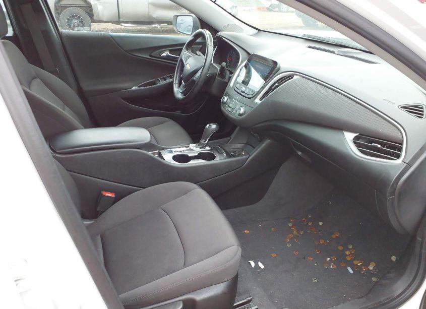 Photo 5 of 2019 Chevrolet Malibu RS (VIN 1G1ZG5ST9KF189165)