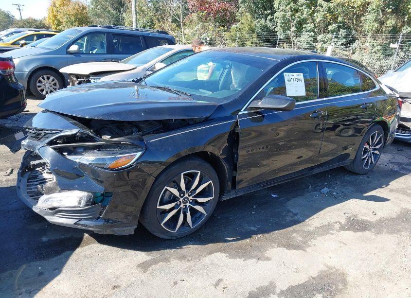Photo 2 of 2020 Chevrolet Malibu FWD RS (VIN 1G1ZG5ST9LF119120)