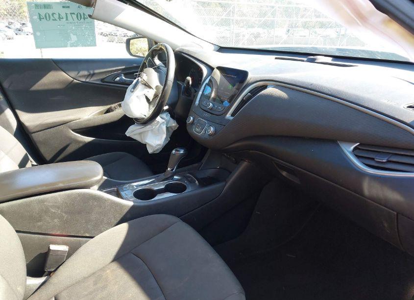 Photo 5 of 2020 Chevrolet Malibu FWD RS (VIN 1G1ZG5ST9LF119120)