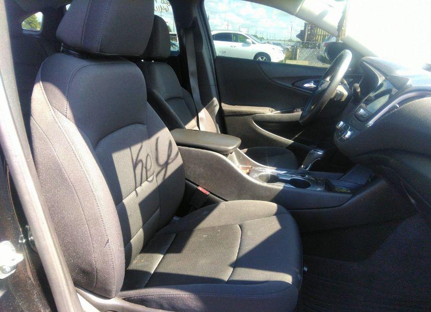 Photo 5 of 2020 Chevrolet Malibu FWD RS (VIN 1G1ZG5ST9LF128206)