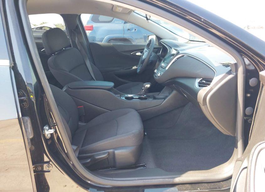 Photo 5 of 2023 Chevrolet Malibu FWD RS (VIN 1G1ZG5ST9PF147263)
