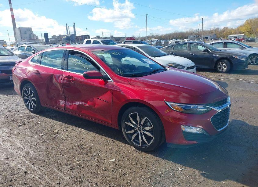 2023 Chevrolet Malibu FWD RS (VIN 1G1ZG5ST9PF153418) main photo