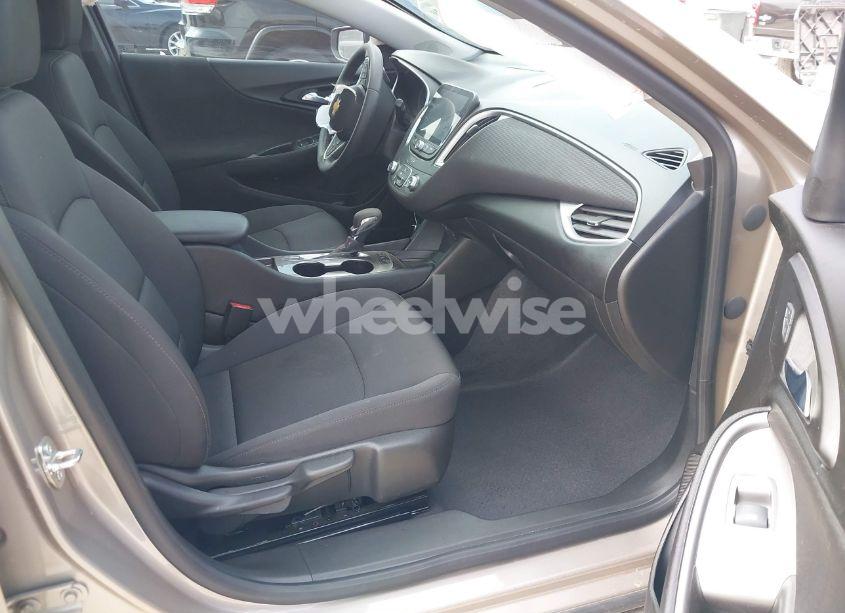 Photo 5 of 2023 Chevrolet Malibu FWD RS (VIN 1G1ZG5ST9PF222298)