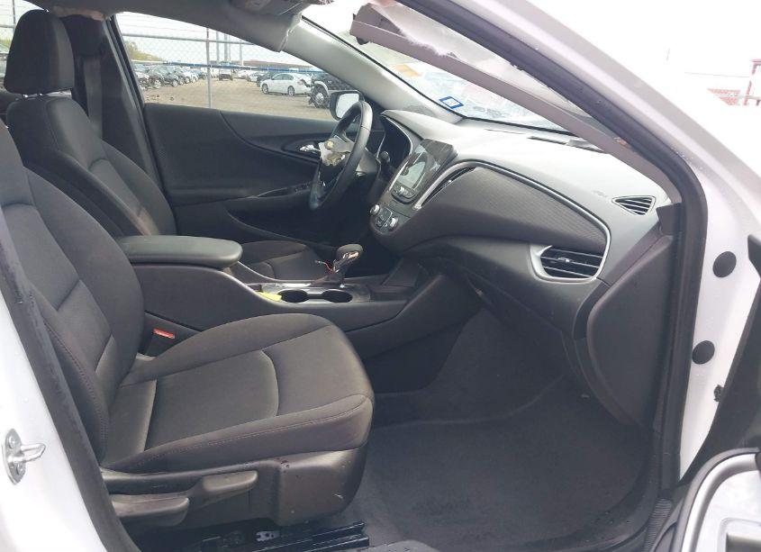 Photo 5 of 2024 Chevrolet Malibu FWD RS (VIN 1G1ZG5ST9RF151624)