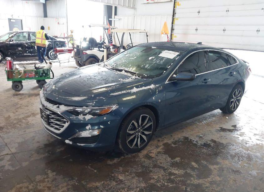 Photo 2 of 2024 Chevrolet Malibu FWD RS (VIN 1G1ZG5ST9RF157326)