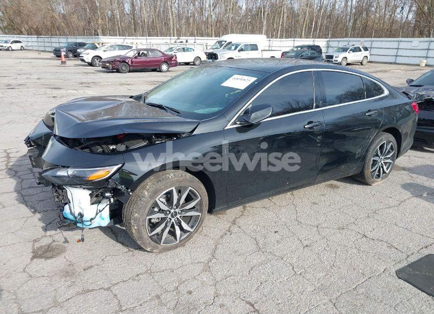Photo 2 of 2024 Chevrolet Malibu FWD RS (VIN 1G1ZG5ST9RF249679)