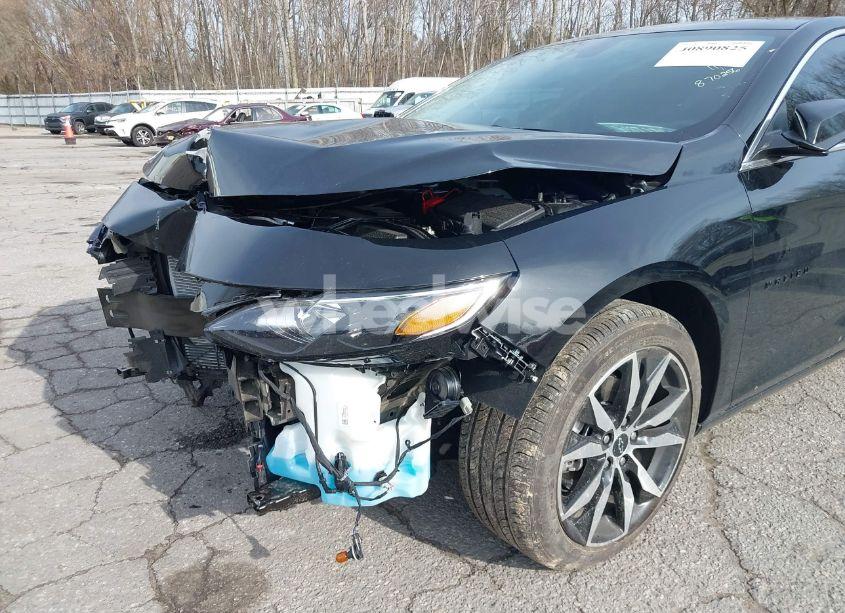 Photo 6 of 2024 Chevrolet Malibu FWD RS (VIN 1G1ZG5ST9RF249679)