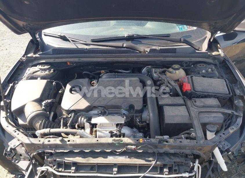 Photo 10 of 2019 Chevrolet Malibu RS (VIN 1G1ZG5STXKF180197)