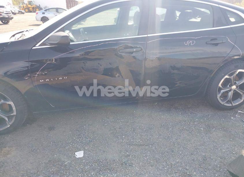 Photo 6 of 2019 Chevrolet Malibu RS (VIN 1G1ZG5STXKF180197)