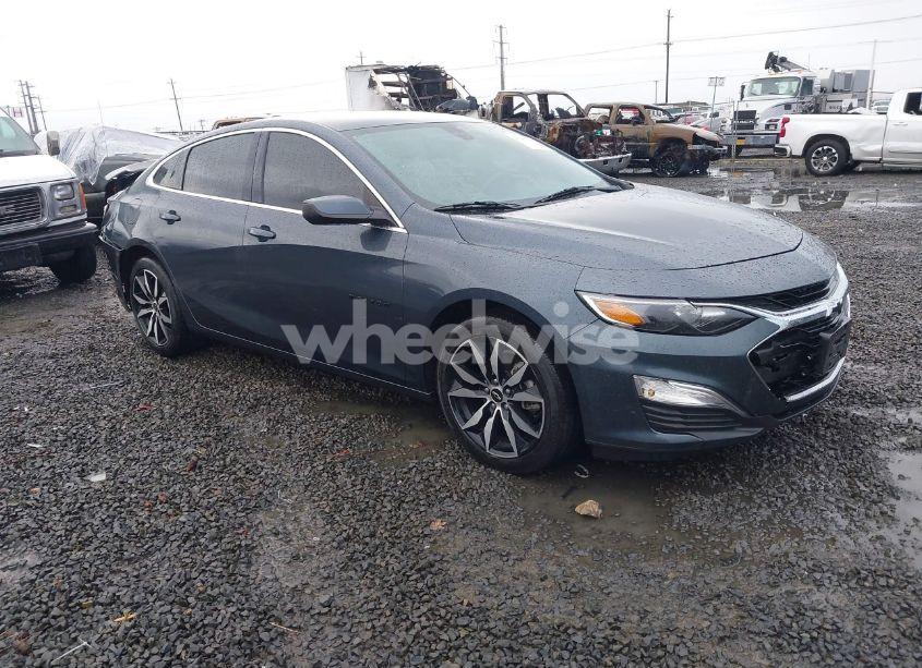 2020 Chevrolet Malibu FWD RS (VIN 1G1ZG5STXLF119191) main photo