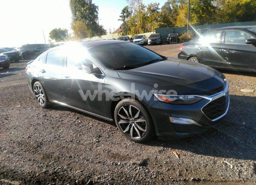 2020 Chevrolet Malibu FWD RS (VIN 1G1ZG5STXLF142115) main photo