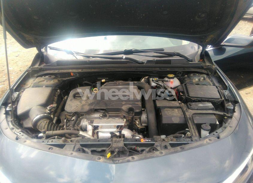 Photo 10 of 2020 Chevrolet Malibu FWD RS (VIN 1G1ZG5STXLF142115)