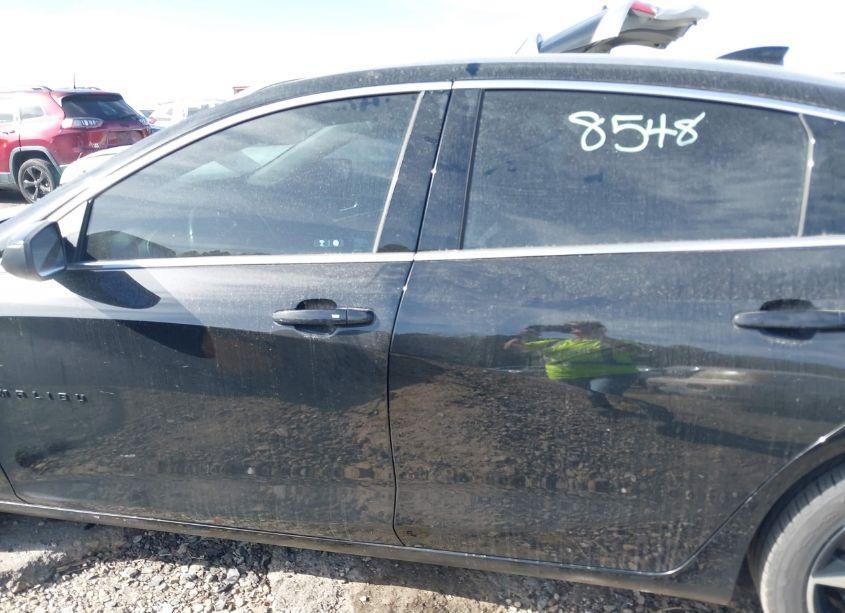 Photo 15 of 2021 Chevrolet Malibu FWD RS (VIN 1G1ZG5STXMF014569)