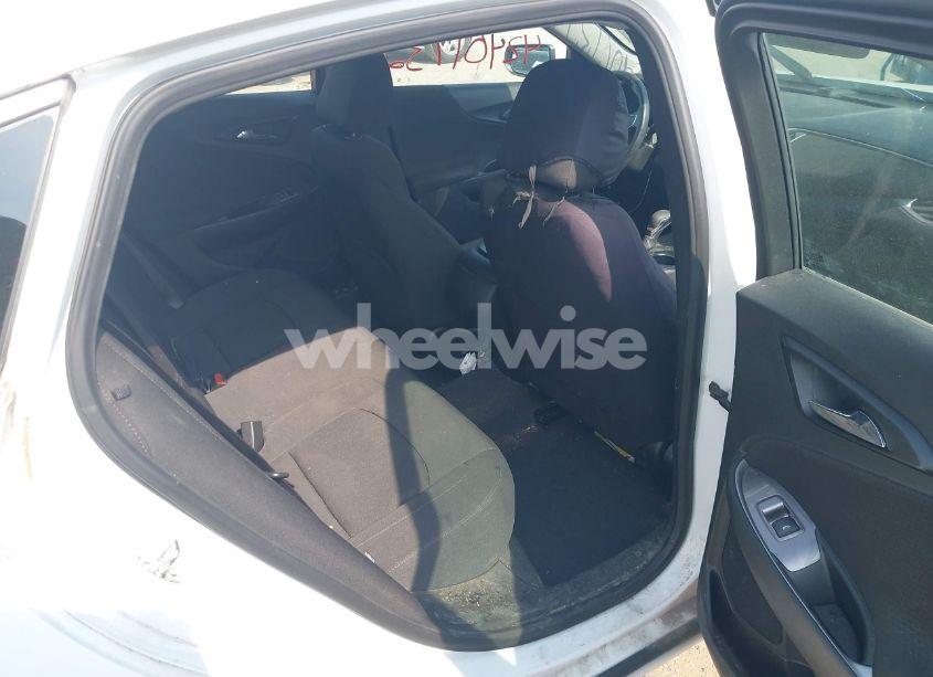 Photo 8 of 2021 Chevrolet Malibu FWD RS (VIN 1G1ZG5STXMF053629)