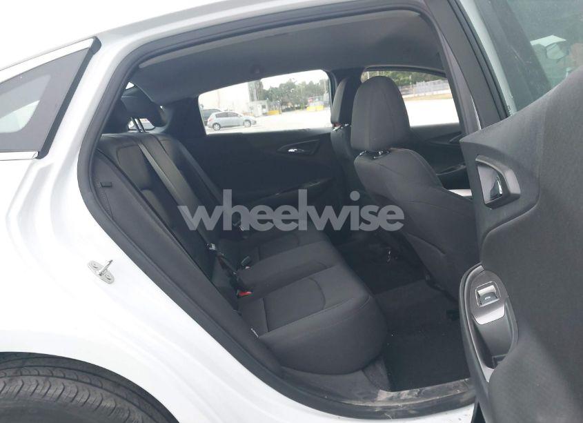 Photo 8 of 2022 Chevrolet Malibu FWD RS (VIN 1G1ZG5STXNF114639)