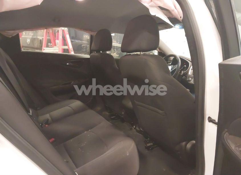 Photo 8 of 2022 Chevrolet Malibu FWD RS (VIN 1G1ZG5STXNF200713)