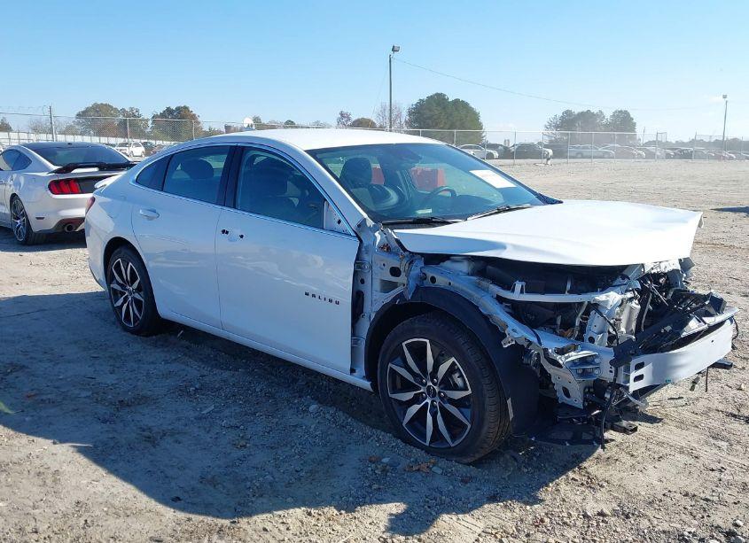 2024 Chevrolet Malibu FWD RS (VIN 1G1ZG5STXRF245365) main photo