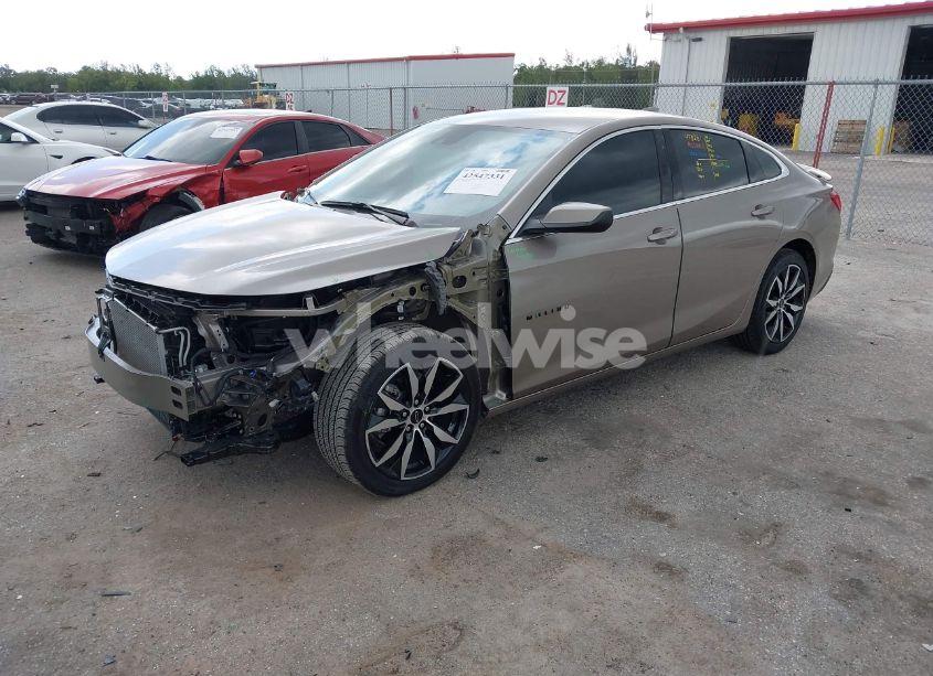 Photo 2 of 2025 Chevrolet Malibu FWD RS (VIN 1G1ZG5STXSF137401)