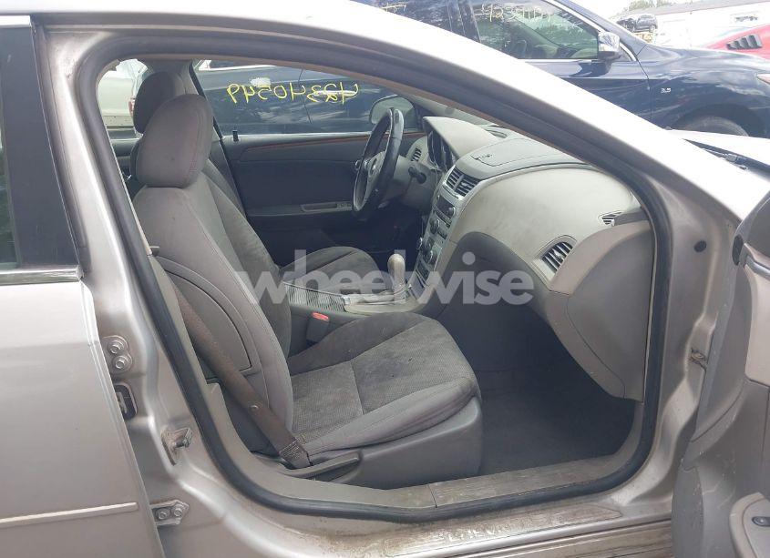 Photo 5 of 2009 Chevrolet Malibu LT (VIN 1G1ZH57B49F216442)