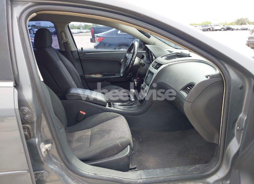 Photo 5 of 2009 Chevrolet Malibu LT (VIN 1G1ZH57B59F136664)