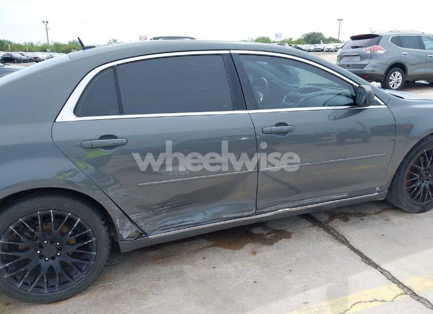 Photo 6 of 2009 Chevrolet Malibu LT (VIN 1G1ZH57B59F136664)