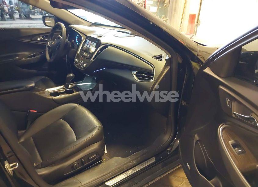 Photo 5 of 2017 Chevrolet Malibu PREMIER (VIN 1G1ZH5SX6HF132785)