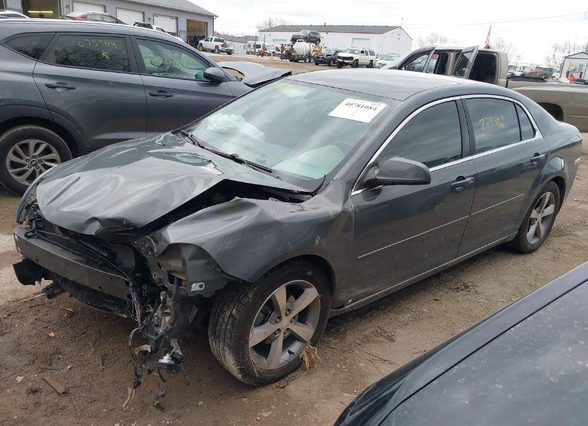 Photo 2 of 2009 Chevrolet Malibu LT (VIN 1G1ZJ57B79F117473)