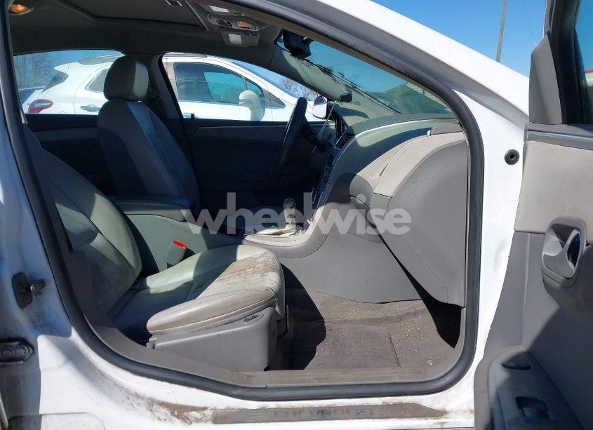 Photo 5 of 2009 Chevrolet Malibu LT (VIN 1G1ZJ57BX9F112980)