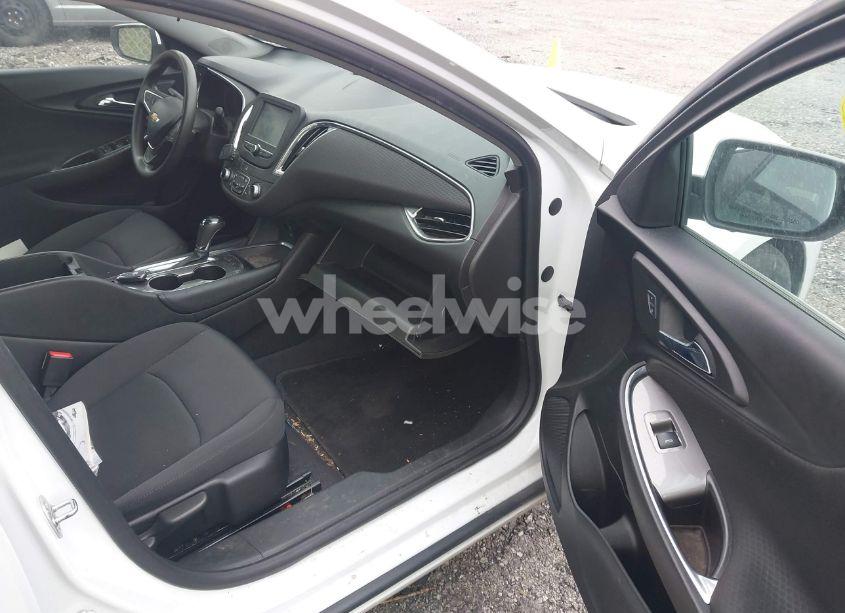 Photo 5 of 2017 Chevrolet Malibu HYBRID (VIN 1G1ZJ5SU1HF155286)