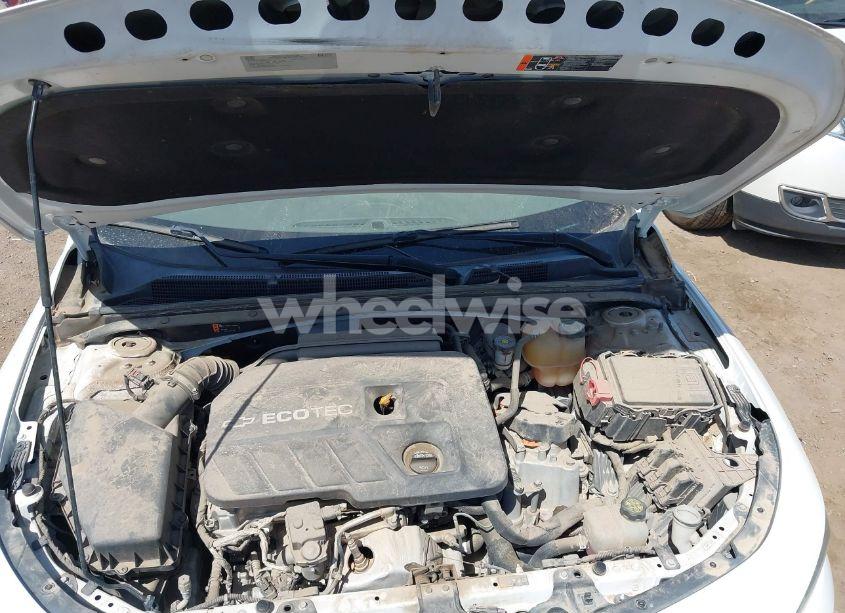 Photo 10 of 2017 Chevrolet Malibu HYBRID (VIN 1G1ZJ5SU6HF187828)