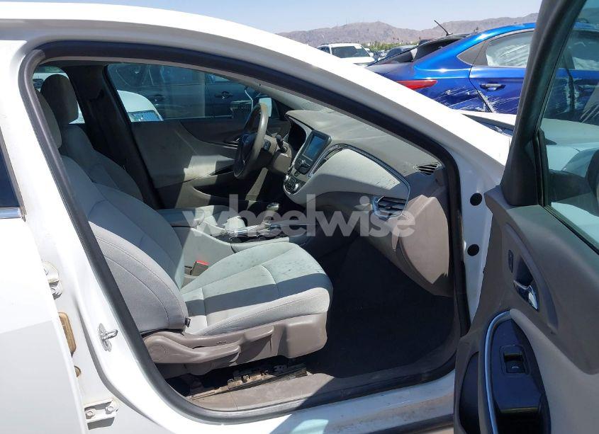 Photo 5 of 2017 Chevrolet Malibu HYBRID (VIN 1G1ZJ5SU6HF187828)