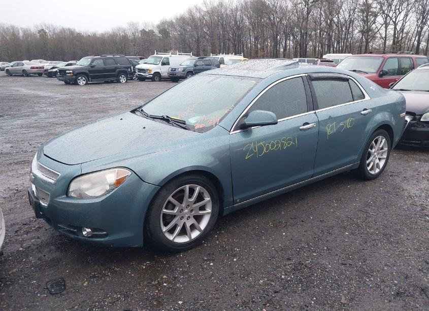 Photo 2 of 2009 Chevrolet Malibu LTZ (VIN 1G1ZK577394133996)