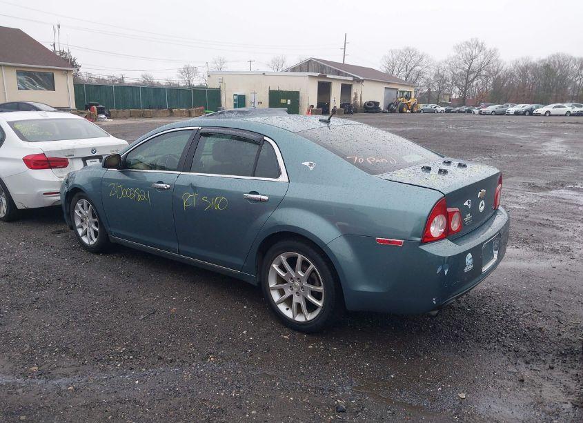 Photo 3 of 2009 Chevrolet Malibu LTZ (VIN 1G1ZK577394133996)