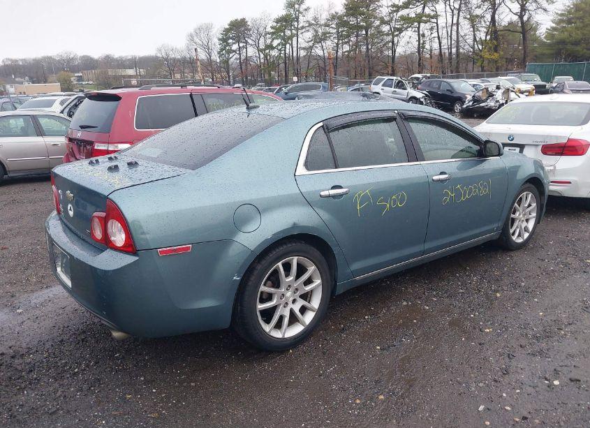 Photo 4 of 2009 Chevrolet Malibu LTZ (VIN 1G1ZK577394133996)