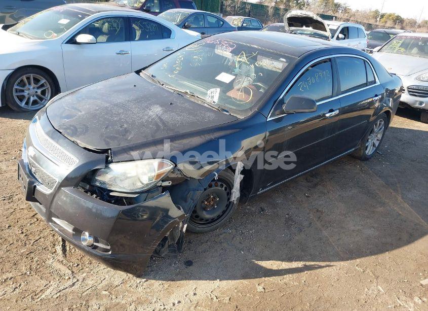 Photo 2 of 2009 Chevrolet Malibu LTZ (VIN 1G1ZK577X94211447)