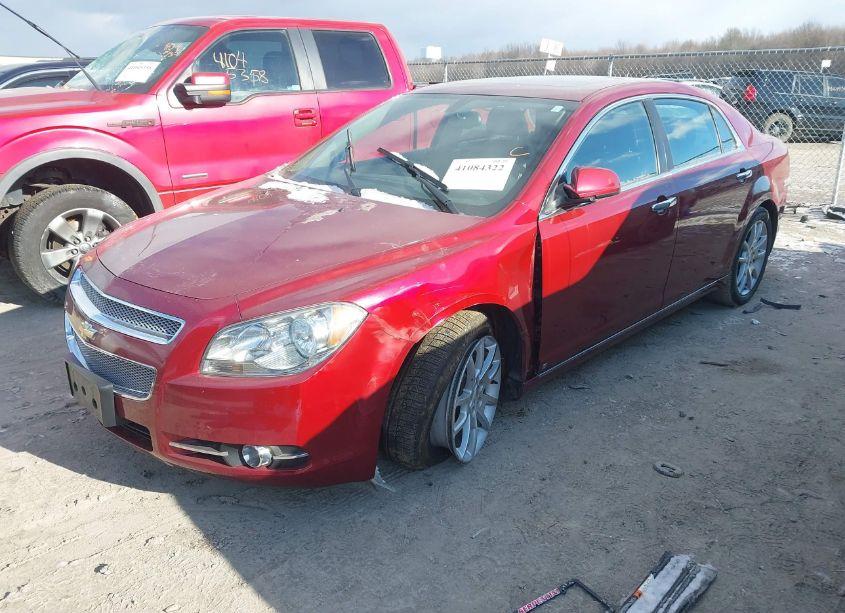Photo 2 of 2009 Chevrolet Malibu LTZ (VIN 1G1ZK57B59F180472)