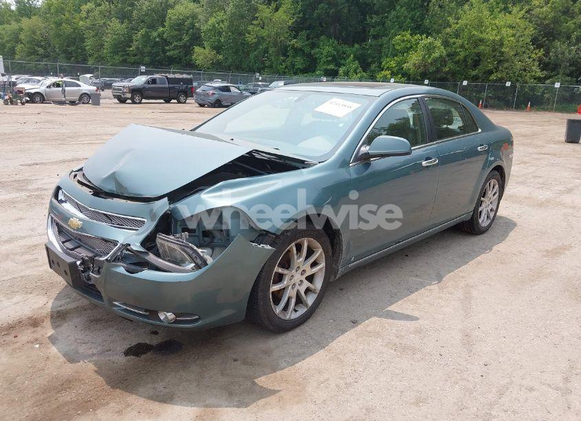 Photo 2 of 2009 Chevrolet Malibu LTZ (VIN 1G1ZK57B69F242817)