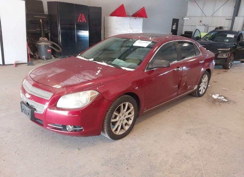 Photo 2 of 2009 Chevrolet Malibu LTZ (VIN 1G1ZK57BX9F180886)