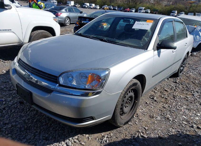 Photo 2 of 2005 Chevrolet Malibu (VIN 1G1ZS52845F270363)