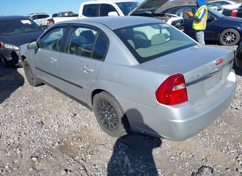 Photo 3 of 2005 Chevrolet Malibu (VIN 1G1ZS52845F270363)